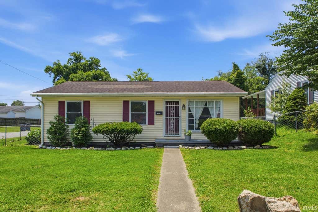 Photo of 1621 Herndon Drive, Evansville, IN 47711 (MLS # 202624237)