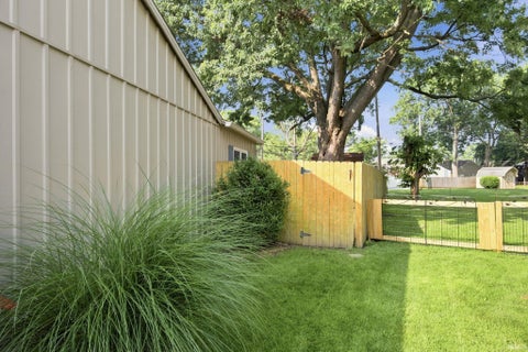 Tiny photo for 2321 Dakota Drive, Lafayette, IN 47909 (MLS # 202629268)