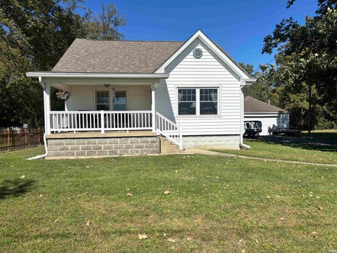 Photo for 918 E County Road 500 S