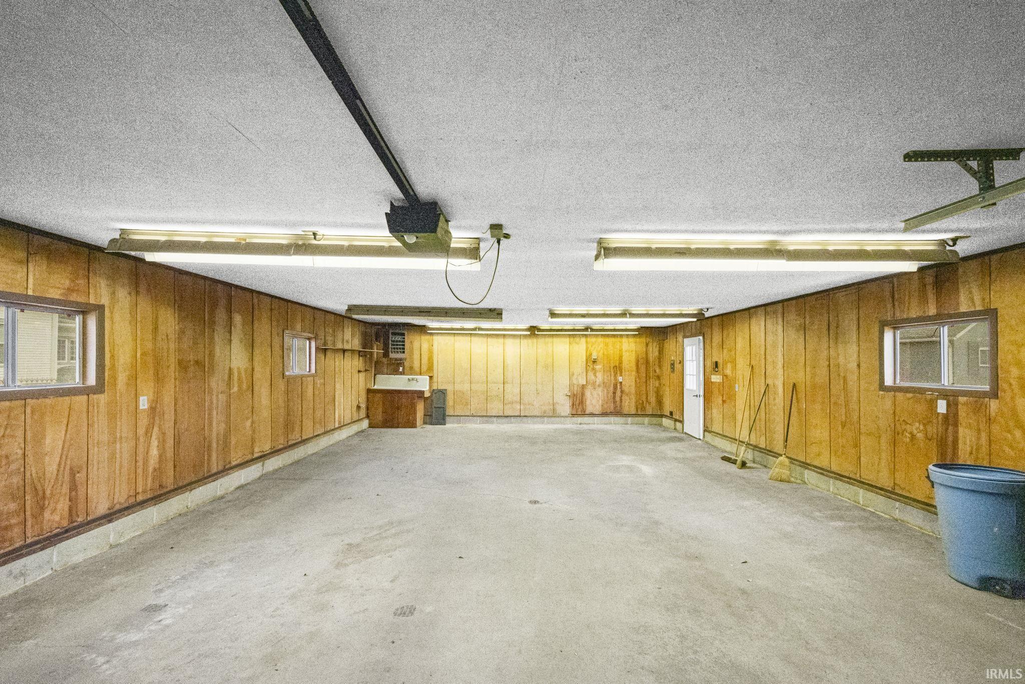 Camden, Indiana 46917, United States, 3 Bedrooms Bedrooms, ,1 BathroomBathrooms,Residential,Active,216941