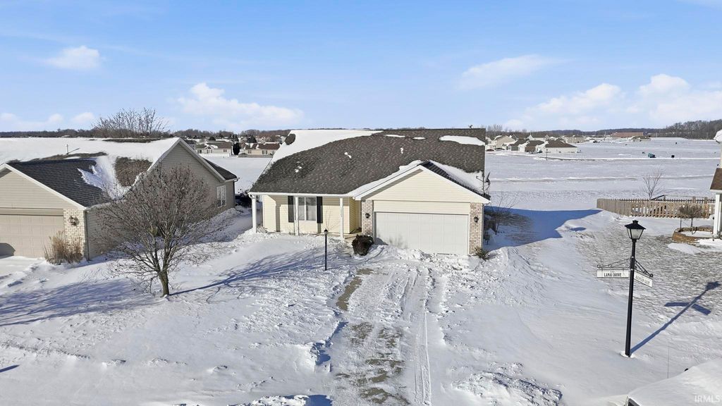 Photo of 12523 Lanai Drive, Fort Wayne, IN 46818 (MLS # 202602957)