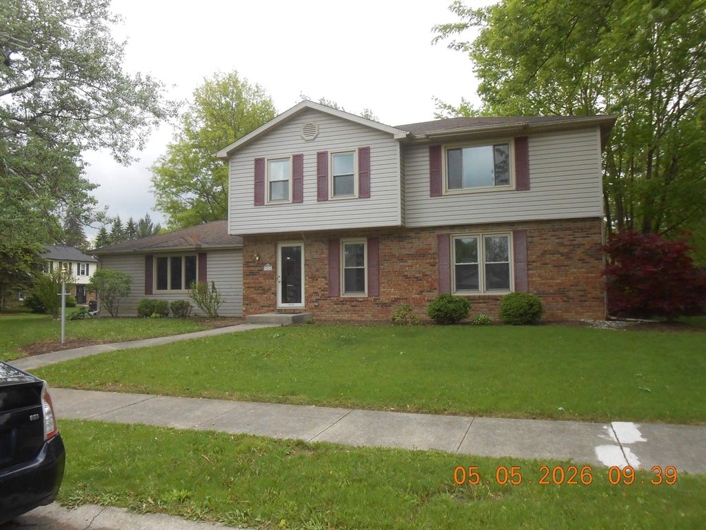 Photo of 7614 Hope Farm Road, Fort Wayne, IN 46815 (MLS # 202617775)