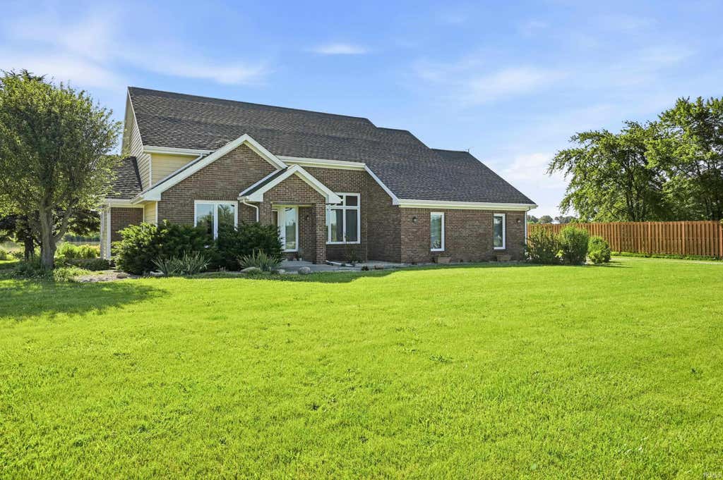 Photo of 8790 N CR 925 W, Alexandria, IN 46001 (MLS # 202622857)