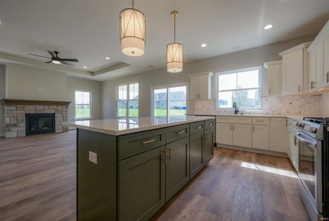 Tiny photo for 2193 Beech Tree Court, Kokomo, IN 46902 (MLS # 202613352)