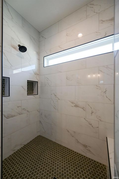 Tiny photo for 2193 Beech Tree Court, Kokomo, IN 46902 (MLS # 202613352)