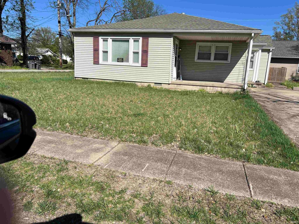 Photo of 202 Waggoner Avenue, Evansville, IN 47713 (MLS # 202616905)