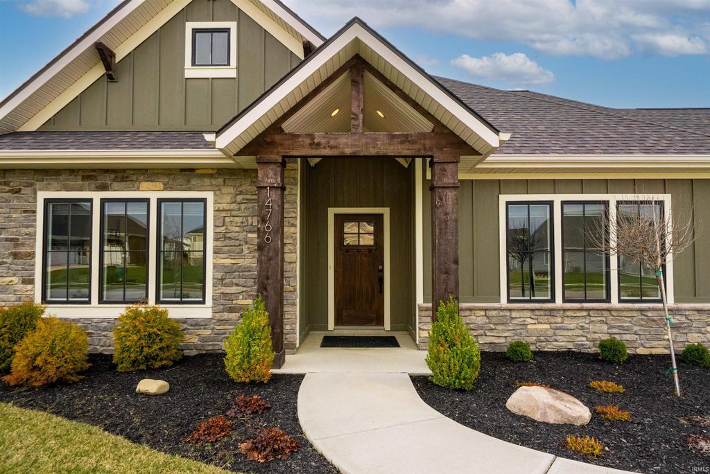 Photo of 14766 Whisper Rock Boulevard, Fort Wayne, IN 46845 (MLS # 202611619)