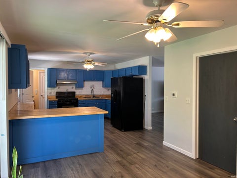 Tiny photo for 1800 Tam-O-Shanter Court, Kokomo, IN 46902 (MLS # 202628528)