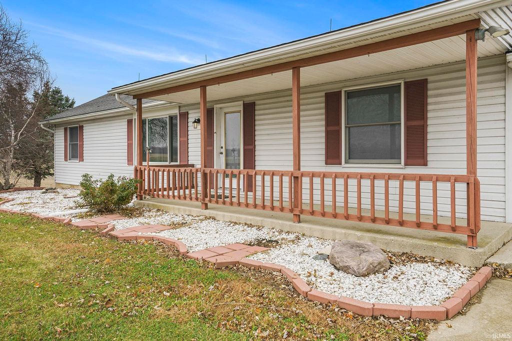 Photo of 6860 W Lincolnway Highway, Larwill, IN 46764 (MLS # 202549829)