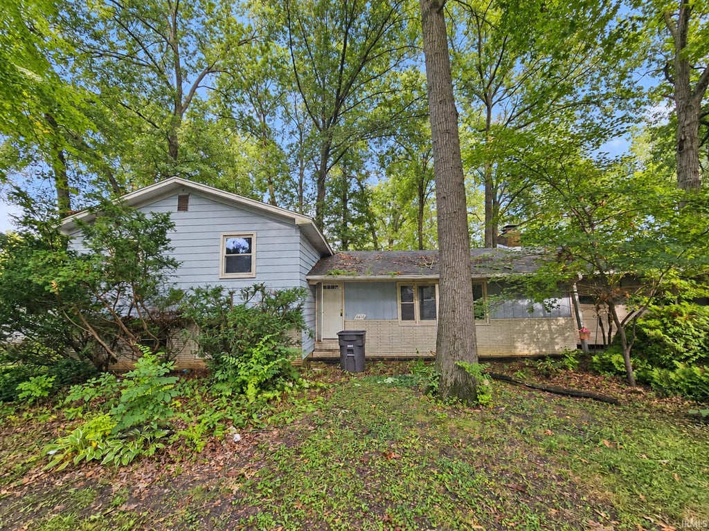 Photo of 4610 Teakwood Drive, Fort Wayne, IN 46835 (MLS # 202638615)