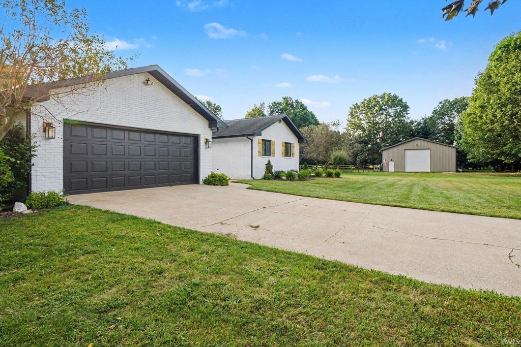 Photo of 19964 County Road 18, Goshen, IN 46528 (MLS # 202638314)