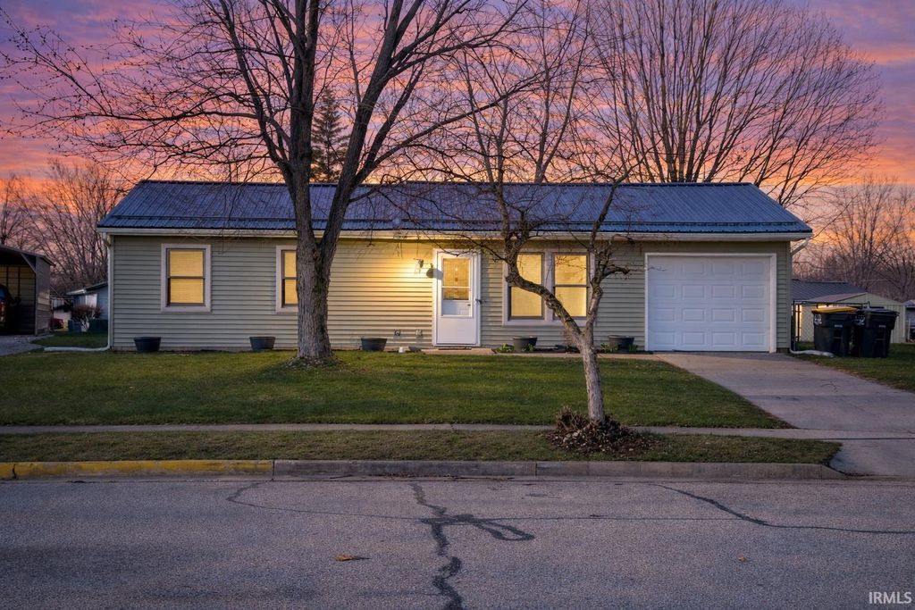 Photo of 205 Penrose Drive, Kendallville, IN 46755 (MLS # 202610511)