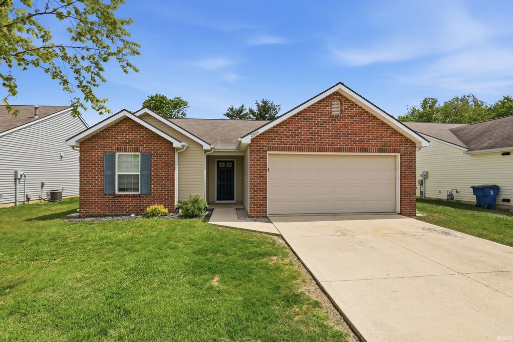 Photo of 2504 Grand Canyon Corridor, Fort Wayne, IN 46808 (MLS # 202618871)