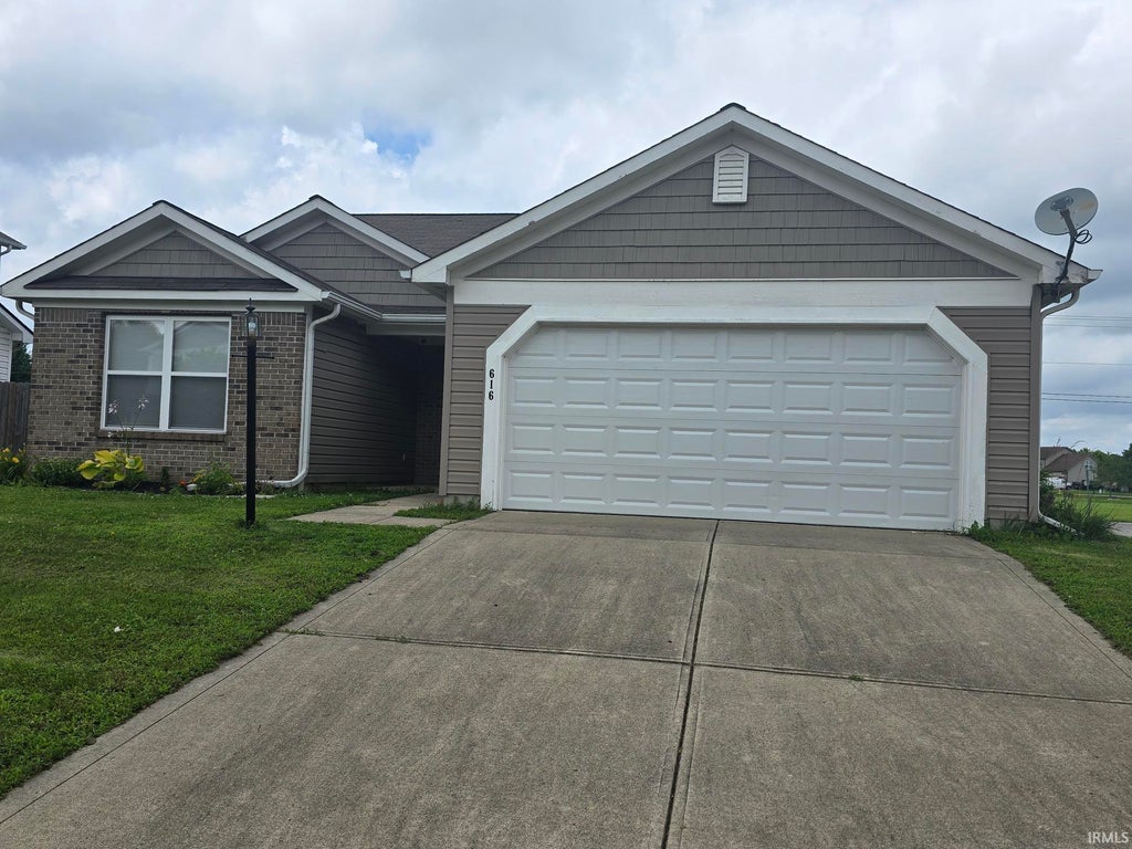 Photo of 616 Rocky Meadow Drive, Greenwood, IN 46143 (MLS # 202625827)
