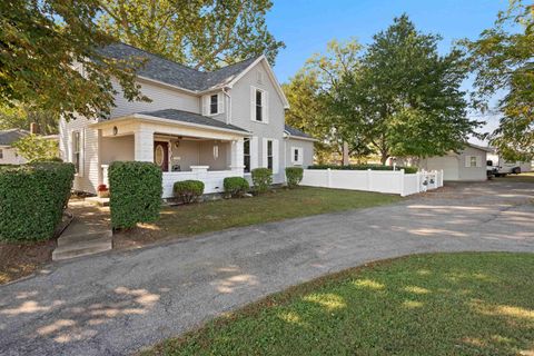Photo of 508 N Duke Street, Peru, IN 46970 (MLS # 202539838)