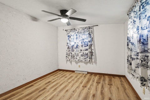 Tiny photo for 10511 Jefferson Road, Osceola, IN 46561 (MLS # 202643535)