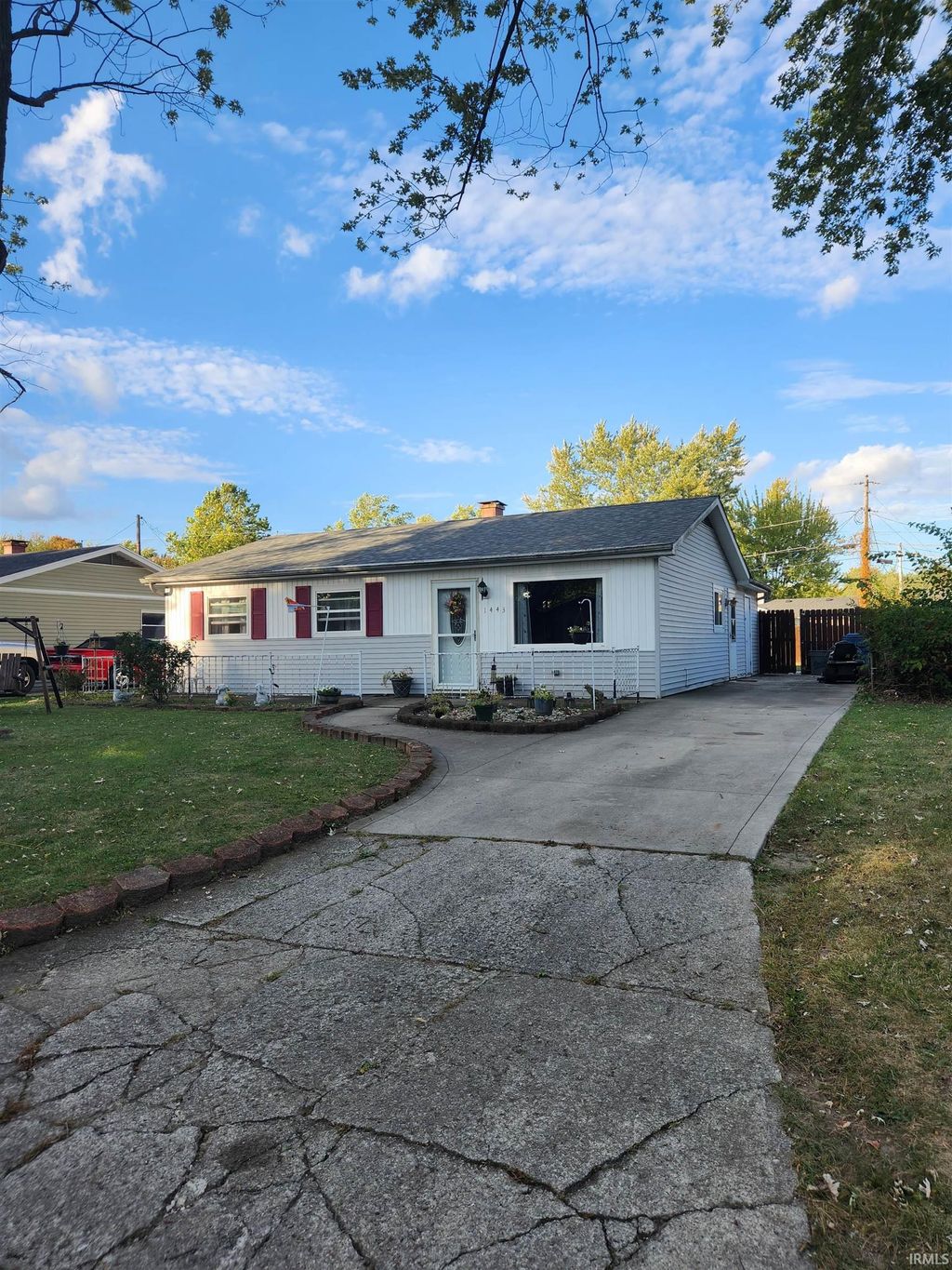 Photo of 1443 Bedford Drive, New Haven, IN 46774 (MLS # 202616097)