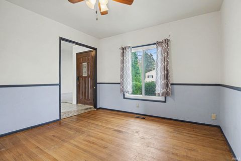 Tiny photo for 4914 Craig Road, South Bend, IN 46614 (MLS # 202609193)