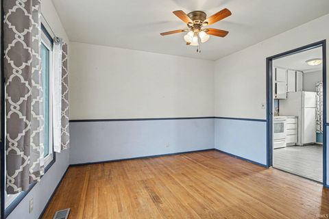 Tiny photo for 4914 Craig Road, South Bend, IN 46614 (MLS # 202609193)