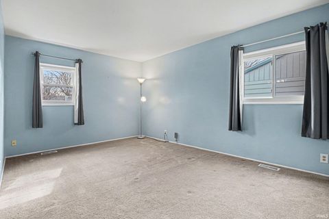 Tiny photo for 4914 Craig Road, South Bend, IN 46614 (MLS # 202609193)