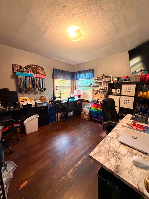 Tiny photo for 2205 S Dixon Road, Kokomo, IN 46902 (MLS # 202629176)