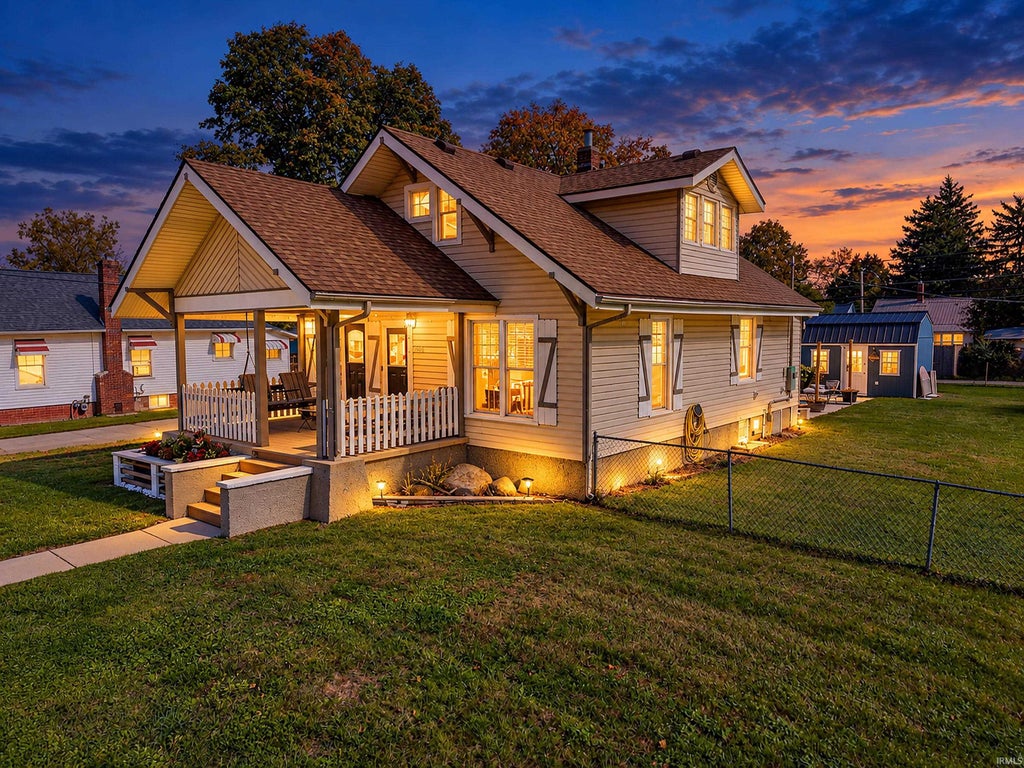 Photo of 1005 Ogan Avenue, Huntington, IN 46750 (MLS # 202643473)
