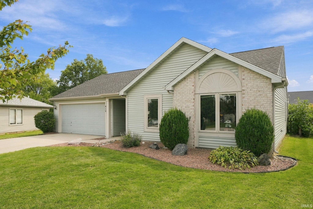 Photo of 410 Rampart Drive, Fort Wayne, IN 46845 (MLS # 202638199)