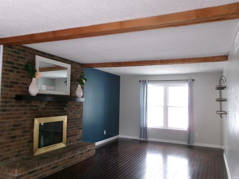 Tiny photo for 866 W State Road 218, Bunker Hill, IN 46914 (MLS # 202600379)