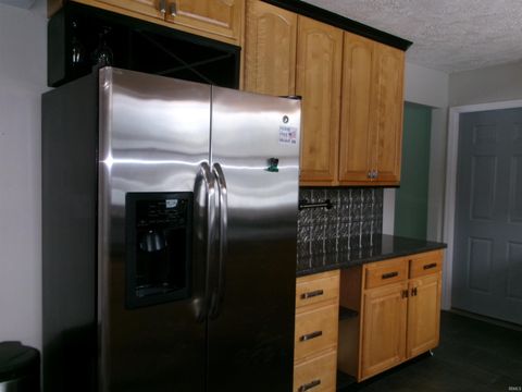 Tiny photo for 866 W State Road 218, Bunker Hill, IN 46914 (MLS # 202600379)