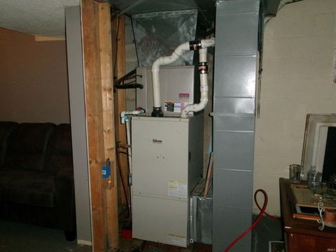 Tiny photo for 866 W State Road 218, Bunker Hill, IN 46914 (MLS # 202600379)