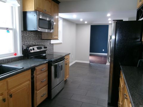 Tiny photo for 866 W State Road 218, Bunker Hill, IN 46914 (MLS # 202600379)