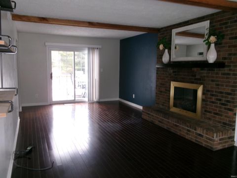 Tiny photo for 866 W State Road 218, Bunker Hill, IN 46914 (MLS # 202600379)