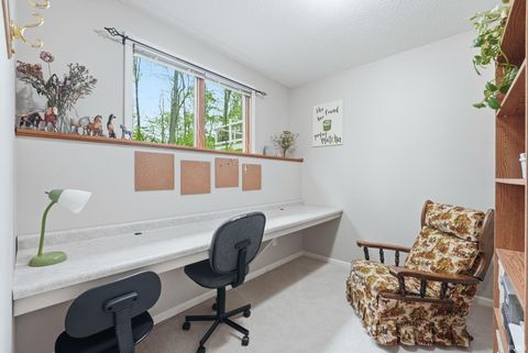 Tiny photo for 2902 Briardale Drive, Fort Wayne, IN 46825 (MLS # 202618350)