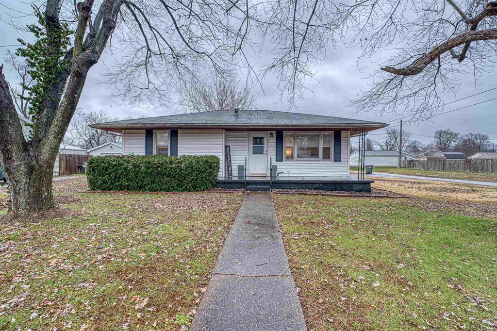 Photo of 5401 N Kerth Avenue, Evansville, IN 47711 (MLS # 202549308)