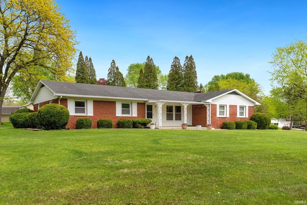 Photo of 6515 W Hills Road, Fort Wayne, IN 46804 (MLS # 202615601)