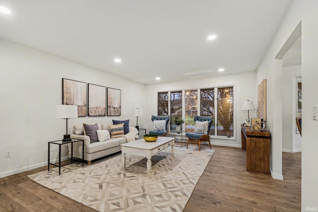 Photo of 653 Bay View Drive, Mishawaka, IN 46544 (MLS # 202603265)