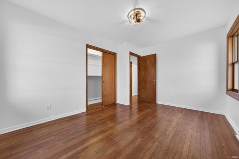 Tiny photo for 236 W 400 South, Kokomo, IN 46902 (MLS # 202609576)