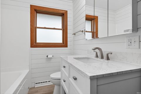 Tiny photo for 236 W 400 South, Kokomo, IN 46902 (MLS # 202609576)