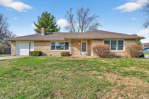 Tiny photo for 236 W 400 South, Kokomo, IN 46902 (MLS # 202609576)