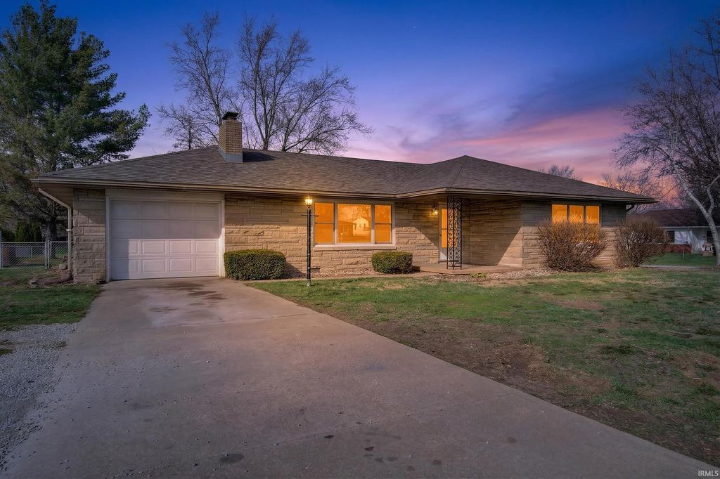 Photo of 236 W 400 South, Kokomo, IN 46902 (MLS # 202609576)