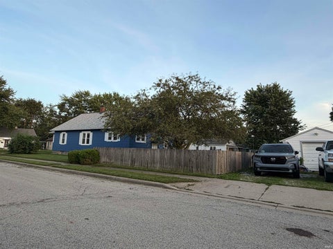 Tiny photo for 1619 N Lindsay Street, Kokomo, IN 46901 (MLS # 202634715)