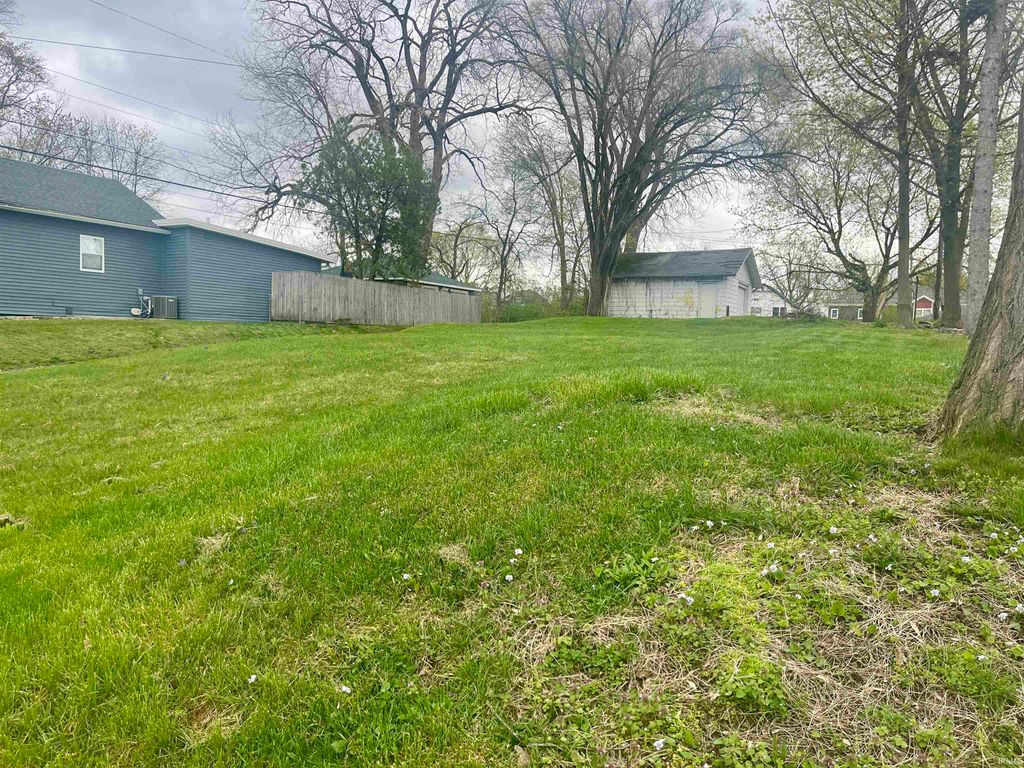 Photo of 916 Stanfield Street #6, South Bend, IN 46617 (MLS # 202612833)