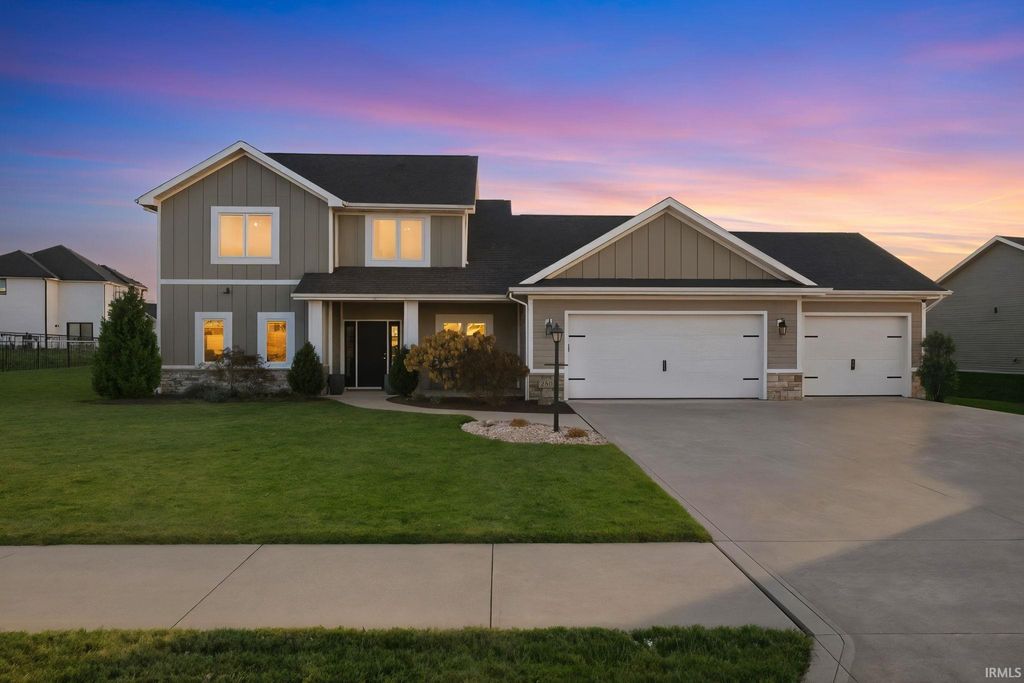 Photo of 280 Montalcino Run, Fort Wayne, IN 46845 (MLS # 202609547)