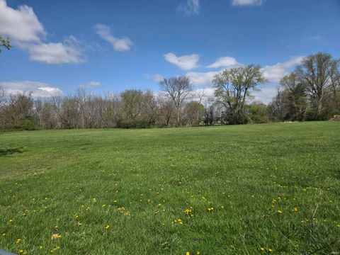 Tiny photo for 2806 W Sycamore Street, Kokomo, IN 46901 (MLS # 202612798)