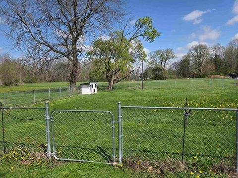 Tiny photo for 2806 W Sycamore Street, Kokomo, IN 46901 (MLS # 202612798)