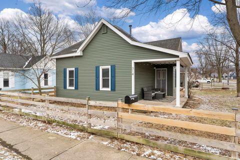 Tiny photo for 314 W Vine Street, Flora, IN 46929 (MLS # 202606057)