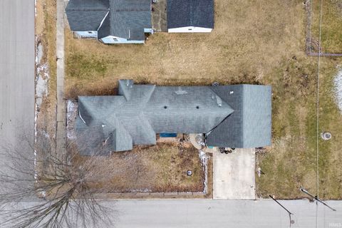 Tiny photo for 314 W Vine Street, Flora, IN 46929 (MLS # 202606057)