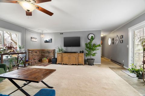 Tiny photo for 314 W Vine Street, Flora, IN 46929 (MLS # 202606057)