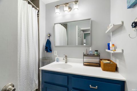 Tiny photo for 314 W Vine Street, Flora, IN 46929 (MLS # 202606057)