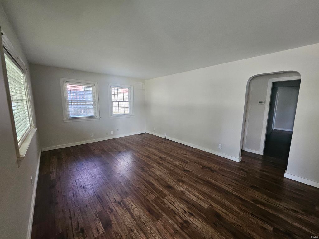 Photo of 132 Leslie Avenue, Evansville, IN 47712 (MLS # 202613866)